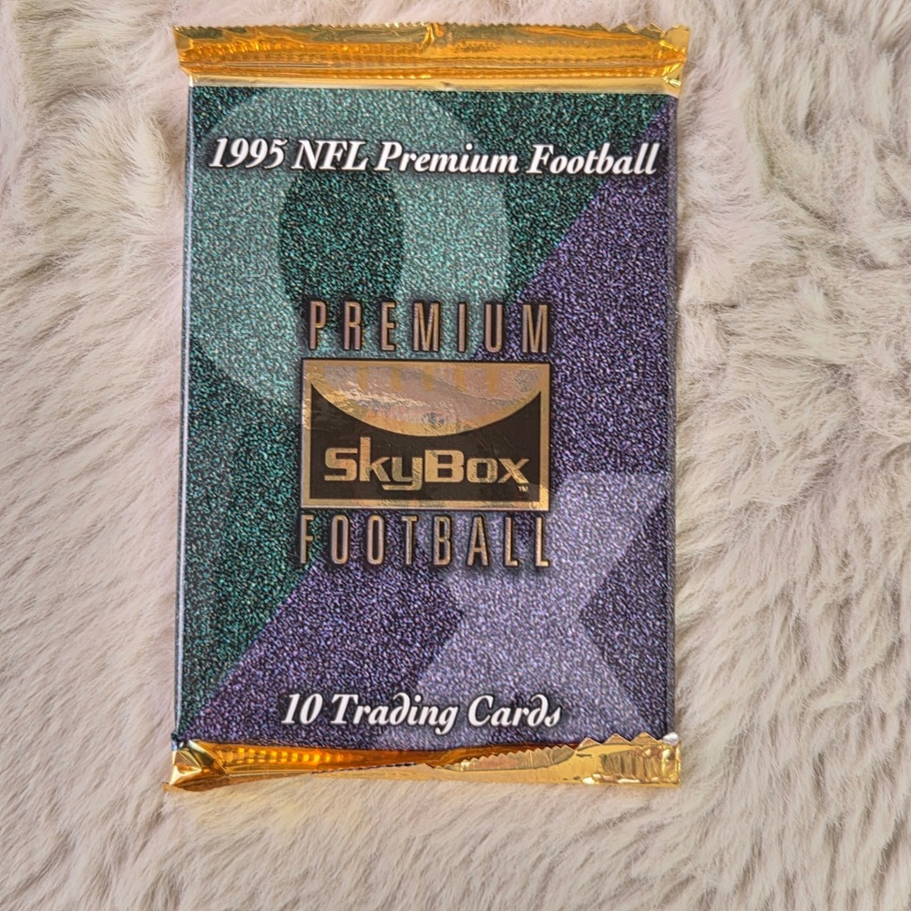 1995 SkyBox Premium NFL Football Sealed Pack 10 Trading Cards Vintage Hobby Rip